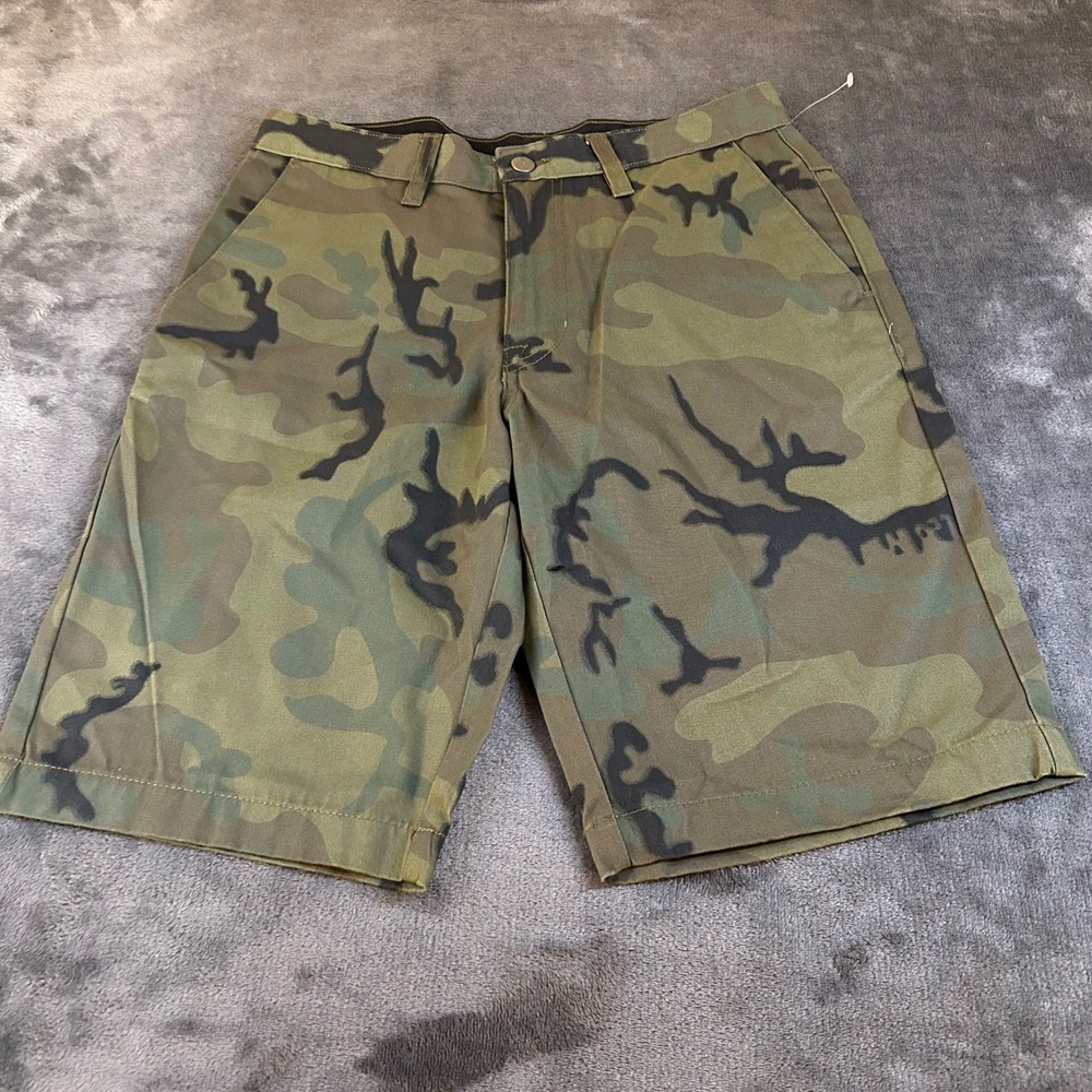 Volcom Camo Shorts Mens Size 29 Camouflage Casual Skater Outdoors 29x10.5"